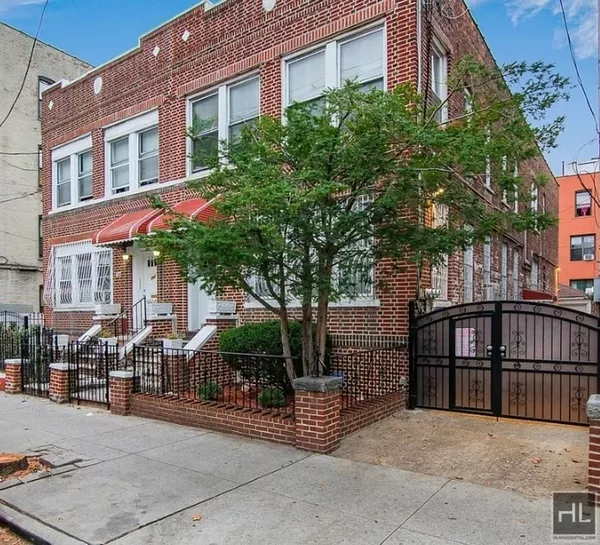 3 bedrooms apartment for rent in East Flatbush - Brooklyn, New York