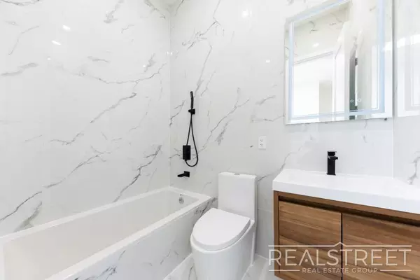 4 bedrooms apartment for rent in Bushwick - Brooklyn, New York