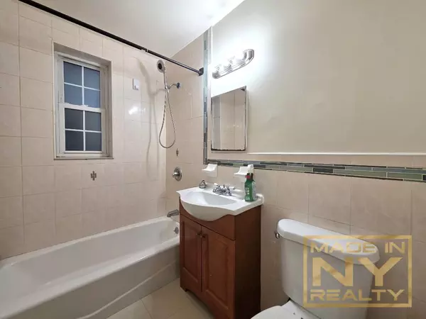 1 bedroom apartment for rent in Jamaica Hills - Queens, New York