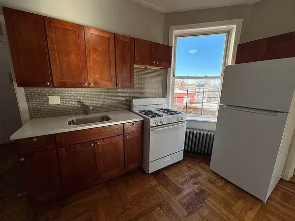 3 bedrooms apartment for rent in Soundview - The Bronx, New York