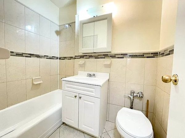 3 bedrooms apartment for rent in Washington Heights - Manhattan, New York