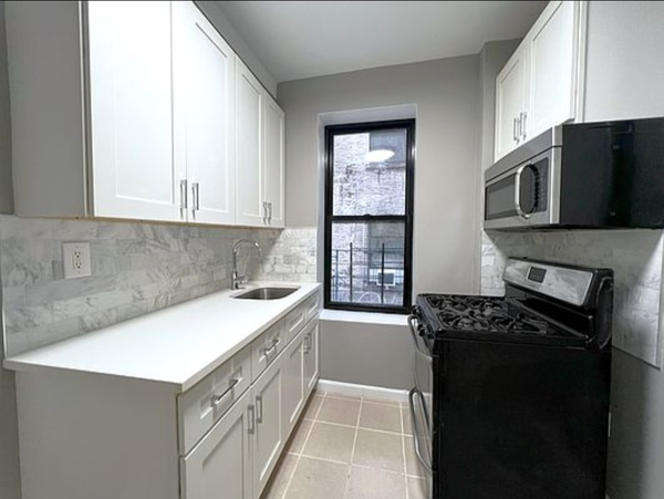 3 bedrooms apartment for rent in Washington Heights - Manhattan, New York