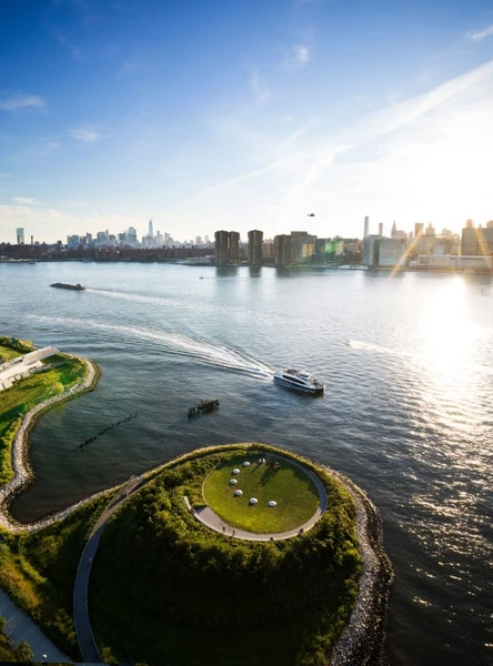 2 bedrooms apartment for rent in LIC - Queens, New York