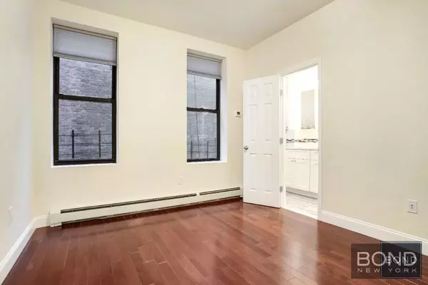4 bedrooms apartment for rent in Midtown West - Manhattan, New York