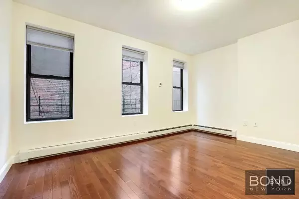 4 bedrooms apartment for rent in Midtown West - Manhattan, New York