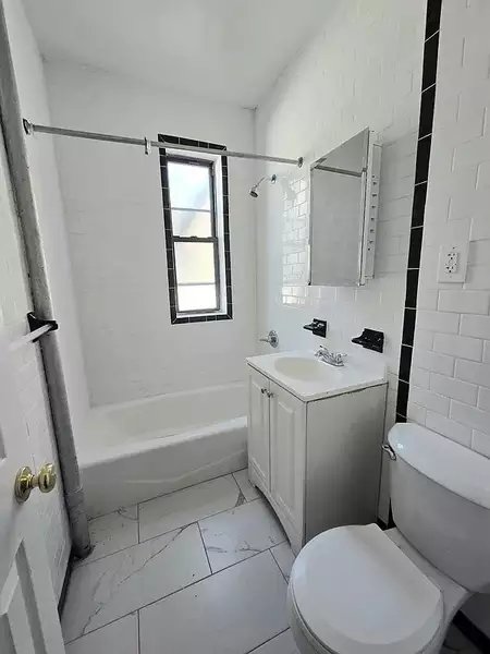 3 bedrooms apartment for rent in The Bronx - The Bronx, New York