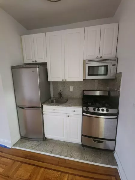 Studio Apartment for rent in Sunnyside - Queens, New York