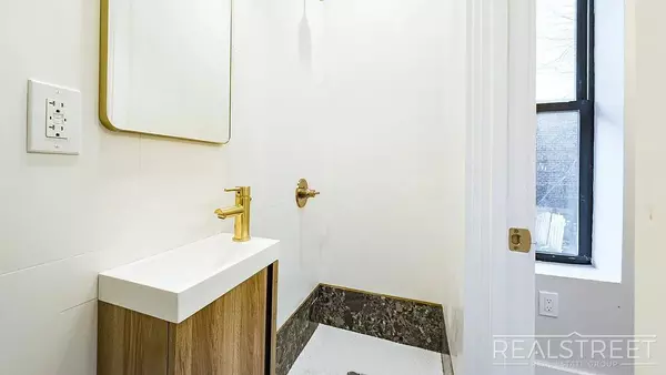 3 bedrooms apartment for rent in Williamsburg - Brooklyn, New York