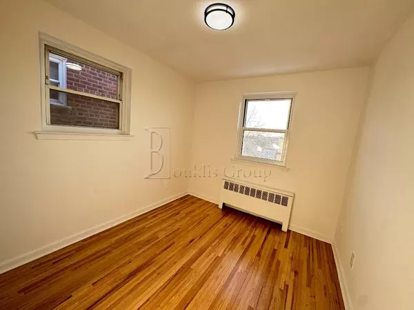 2 bedrooms apartment for rent in Throgs Neck - The Bronx, New York