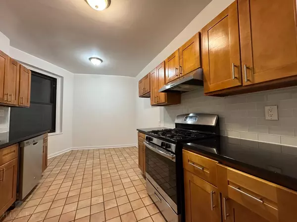2 bedrooms apartment for rent in Flushing - Queens, New York