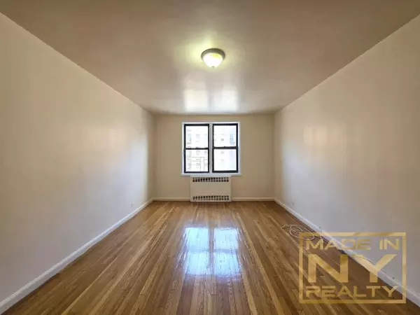 2 bedrooms apartment for rent in Rego Park - Queens, New York