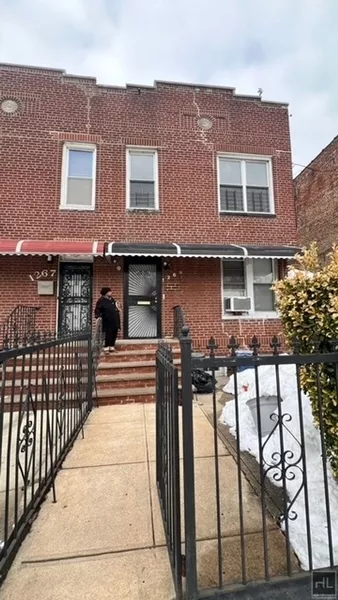 3 bedrooms apartment for rent in Canarsie - Brooklyn, New York