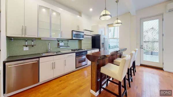 2 bedrooms apartment for rent in Ridgewood - Queens, New York