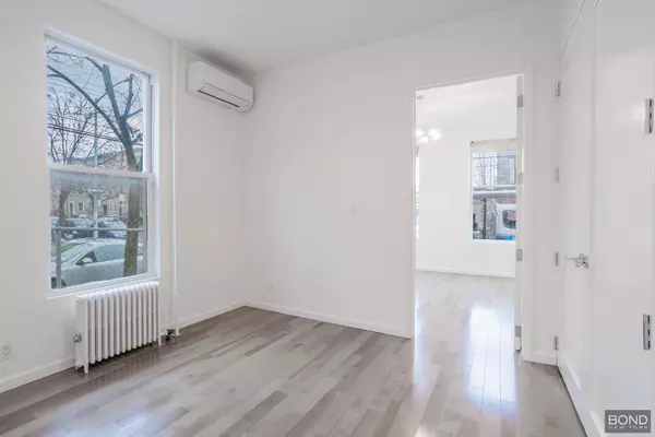 2 bedrooms apartment for rent in Ridgewood - Queens, New York