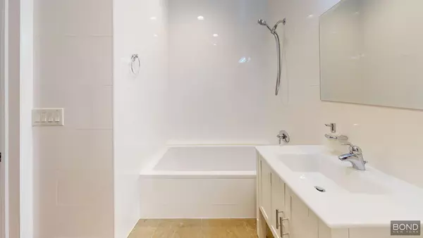 2 bedrooms apartment for rent in Ridgewood - Queens, New York