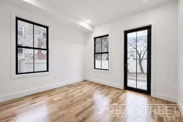 3 bedrooms apartment for rent in Downtown Brooklyn - Brooklyn, New York