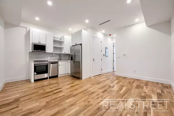 3 bedrooms apartment for rent in Downtown Brooklyn - Brooklyn, New York
