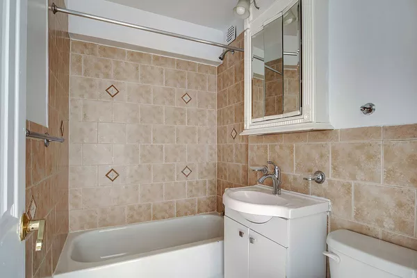 Studio Apartment for rent in Throgs Neck - The Bronx, New York