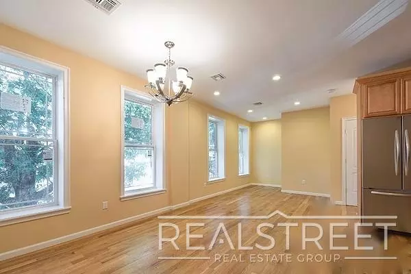 3 bedrooms apartment for rent in Crown Heights - Brooklyn, New York