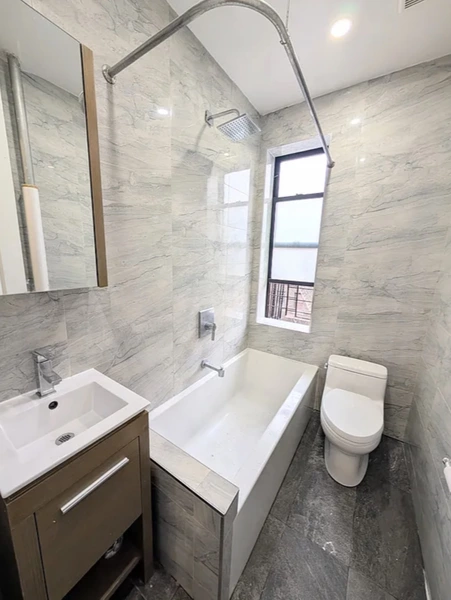 2 bedrooms apartment for rent in Washington Heights - Manhattan, New York