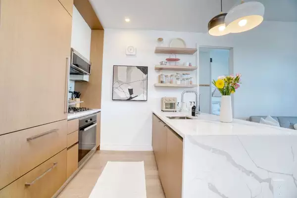 2 bedrooms apartment for rent in LIC - Queens, New York