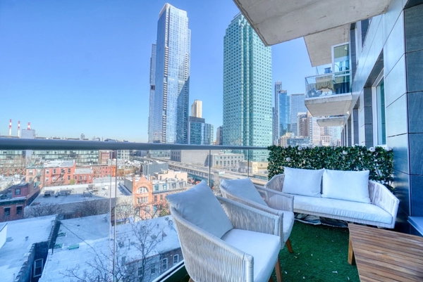 2 bedrooms apartment for rent in LIC - Queens, New York