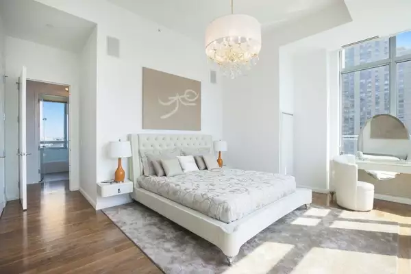 2 bedrooms apartment for rent in LIC - Queens, New York