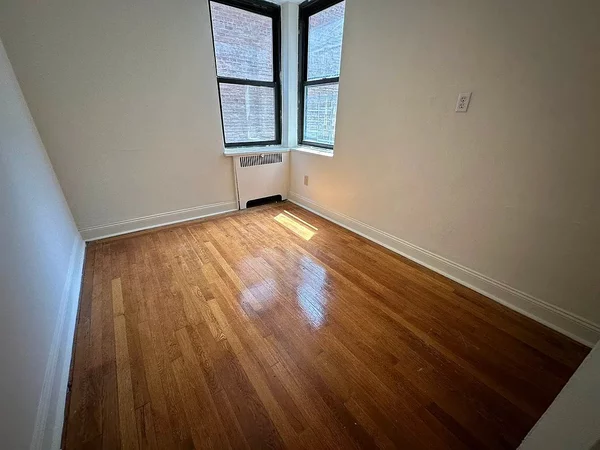3 bedrooms apartment for rent in Soundview - The Bronx, New York