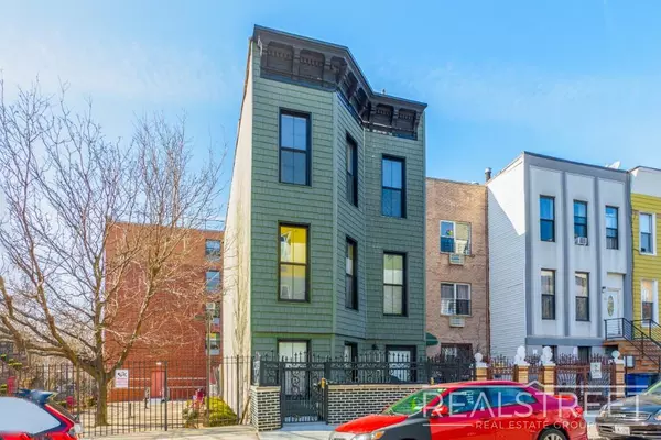 3 bedrooms apartment for rent in Bushwick - Brooklyn, New York