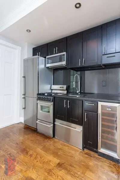 4 bedrooms apartment for rent in East Village - Manhattan, New York