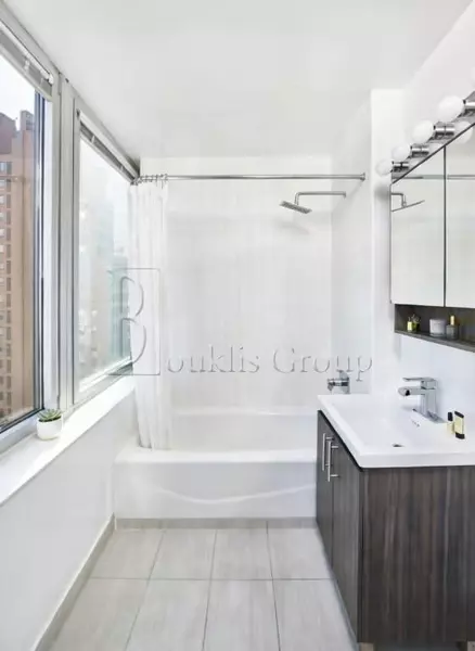 4 bedrooms apartment for rent in Midtown - Manhattan, New York