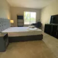Coliving in North Hollywood - San Fernando Valley, Los Angeles