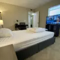 Coliving in North Hollywood - San Fernando Valley, Los Angeles
