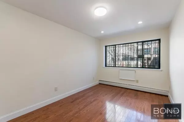 2 bedrooms apartment for rent in Astoria - Queens, New York