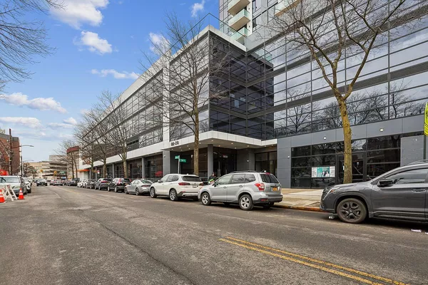 2 bedrooms apartment for rent in Elmhurst - Queens, New York