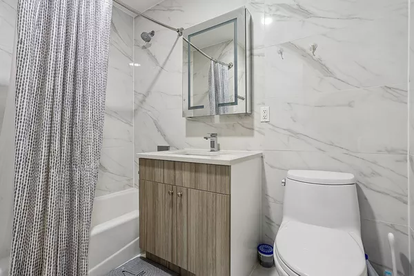 2 bedrooms apartment for rent in Elmhurst - Queens, New York