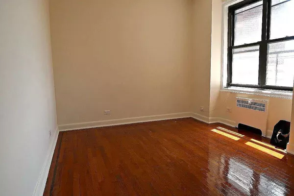 1 bedroom apartment for rent in The Rockaways - Queens, New York