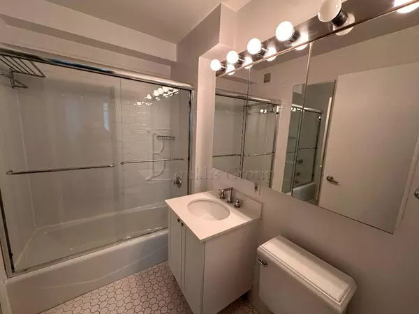 2 bedrooms apartment for rent in FiDi - Manhattan, New York