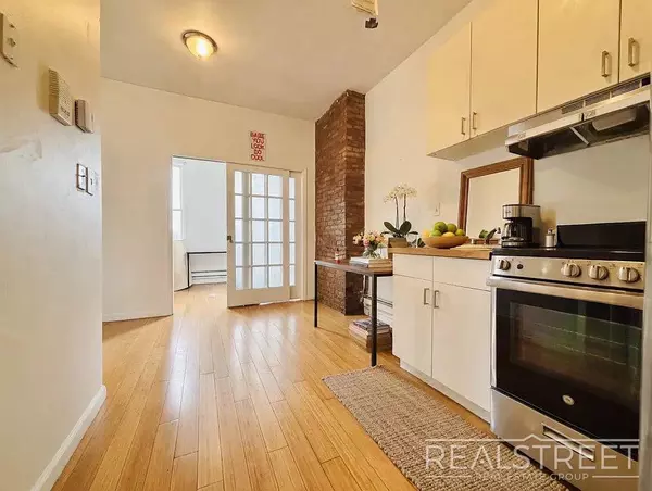 3 bedrooms apartment for rent in Bushwick - Brooklyn, New York