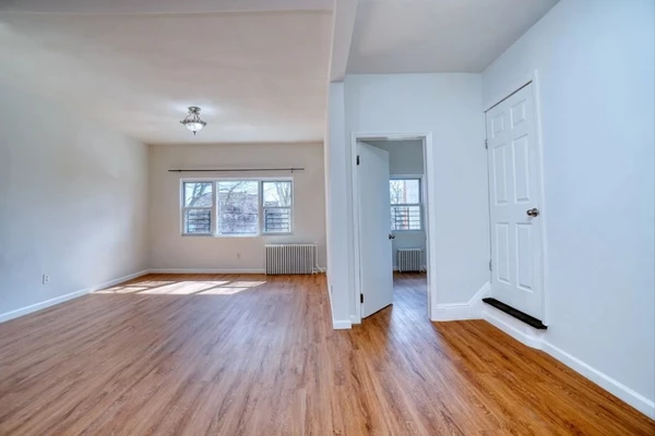 3 bedrooms apartment for rent in Maspeth - Queens, New York