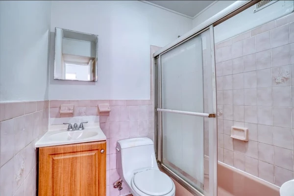 3 bedrooms apartment for rent in Maspeth - Queens, New York