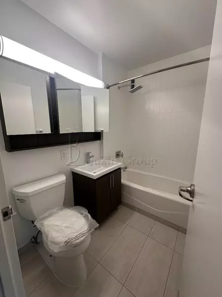 2 bedrooms apartment for rent in FiDi - Manhattan, New York