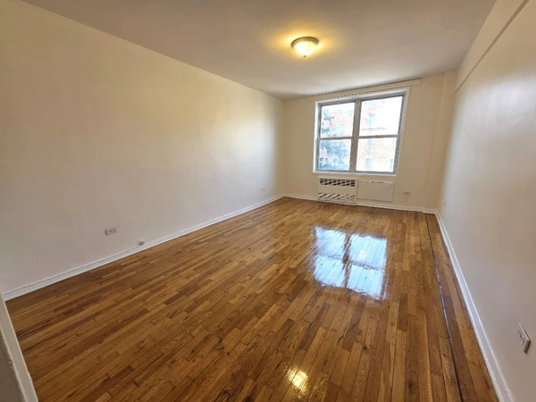 1 bedroom apartment for rent in Forest Hills - Queens, New York