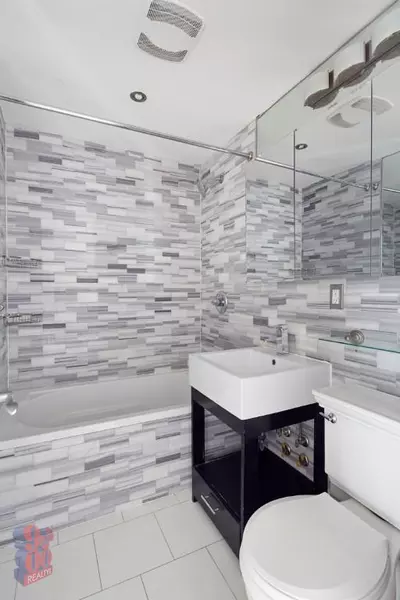 4 bedrooms apartment for rent in Upper East Side - Manhattan, New York