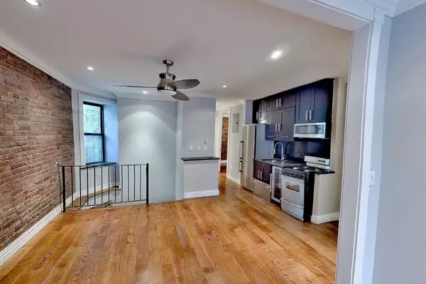 5 bedrooms apartment for rent in East Village - Manhattan, New York