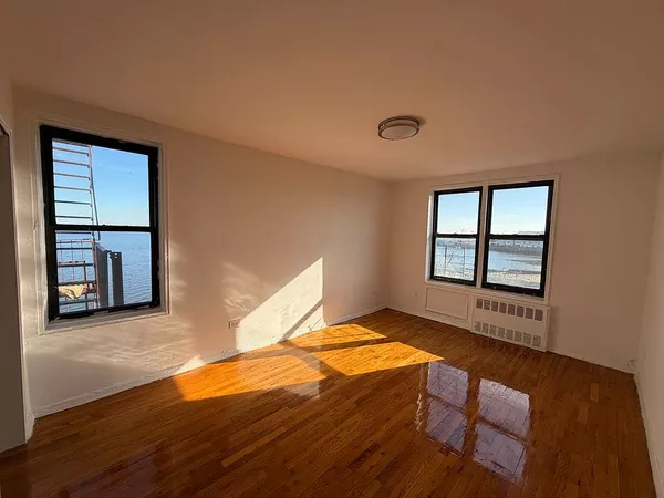 2 bedrooms apartment for rent in Throgs Neck - The Bronx, New York