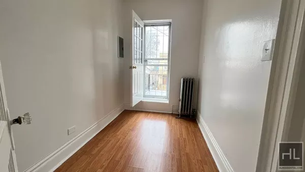 3 bedrooms apartment for rent in Flatlands - Brooklyn, New York