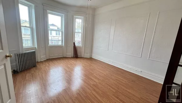 3 bedrooms apartment for rent in Flatlands - Brooklyn, New York