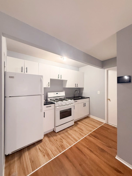 2 bedrooms apartment for rent in Forest Hills - Queens, New York