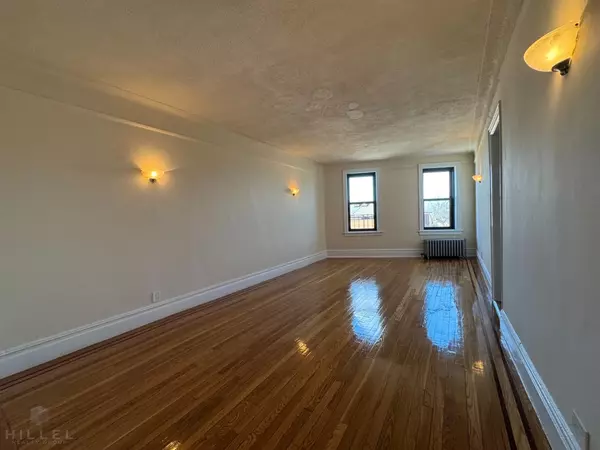 2 bedrooms apartment for rent in Flushing - Queens, New York